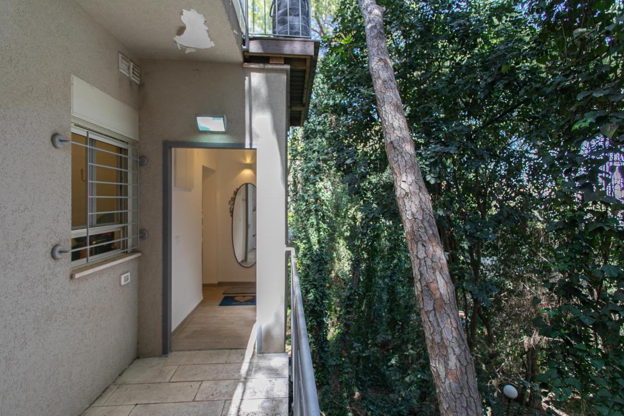 חיפה Carmel Boutique Apartments - Urban Forest מראה חיצוני תמונה
